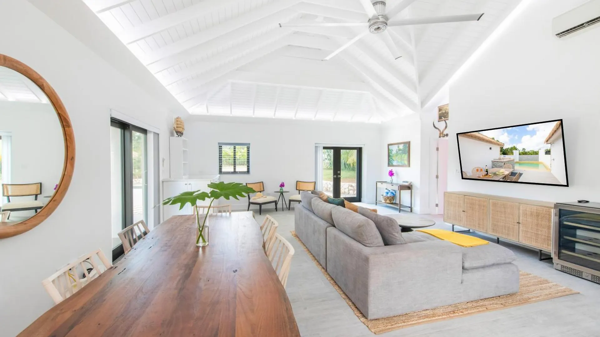 The Mastic Cottage Collection North Side Holiday home